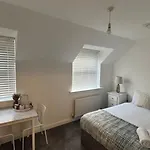 The Cozy Bristol